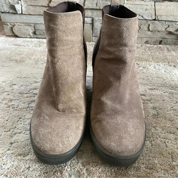 Aquatalia Claire Wedge Suede Leather Ankle Booties Waterproof Made in Italy: 9 - Picture 2 of 13